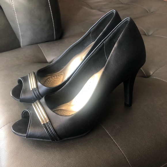 Life Stride Shoes - Comfy Chic black heels